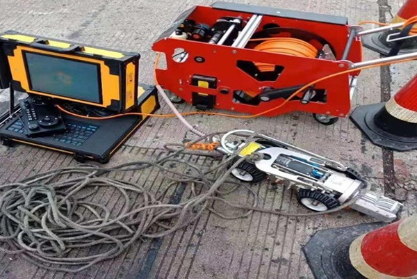 新城CCTV管道检测机器人