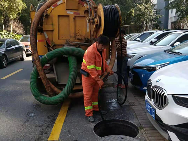 新城排污管道清淤